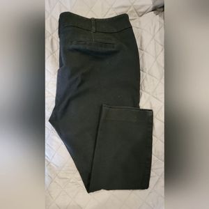 NY & Company - Women's stretch cropped pants belt loops and pockets Size 16